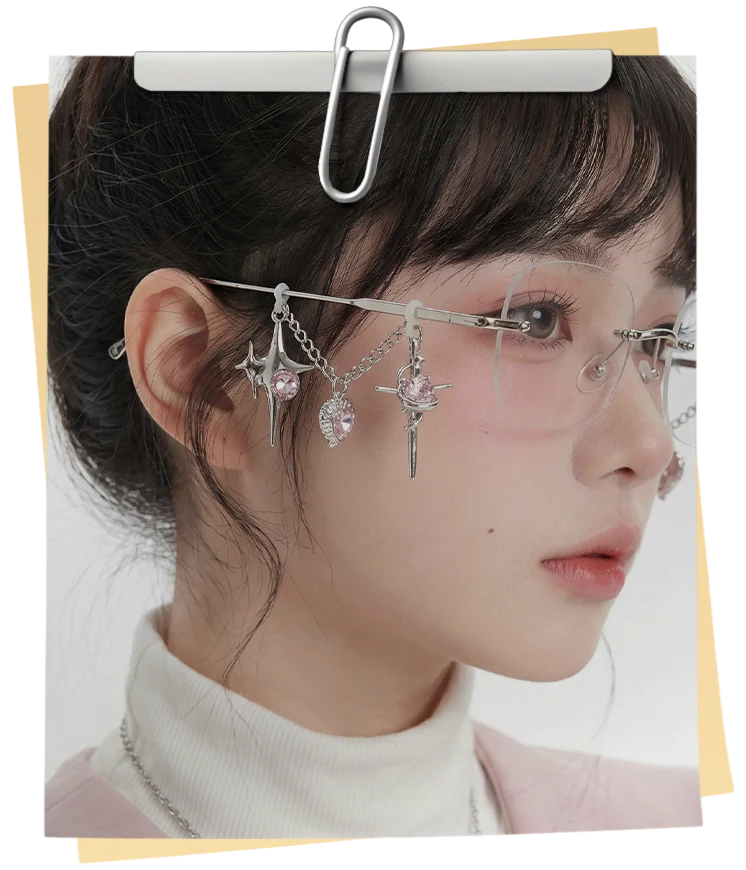 แว่นไร้กรอบห้อยชาร์มดาวและหัวใจคริสตัลสีชมพู
